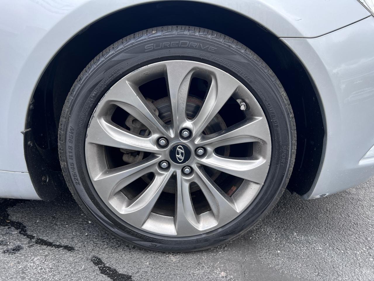 Hyundai Sonata 4dr Sdn 2.0T Auto Limited 2012
