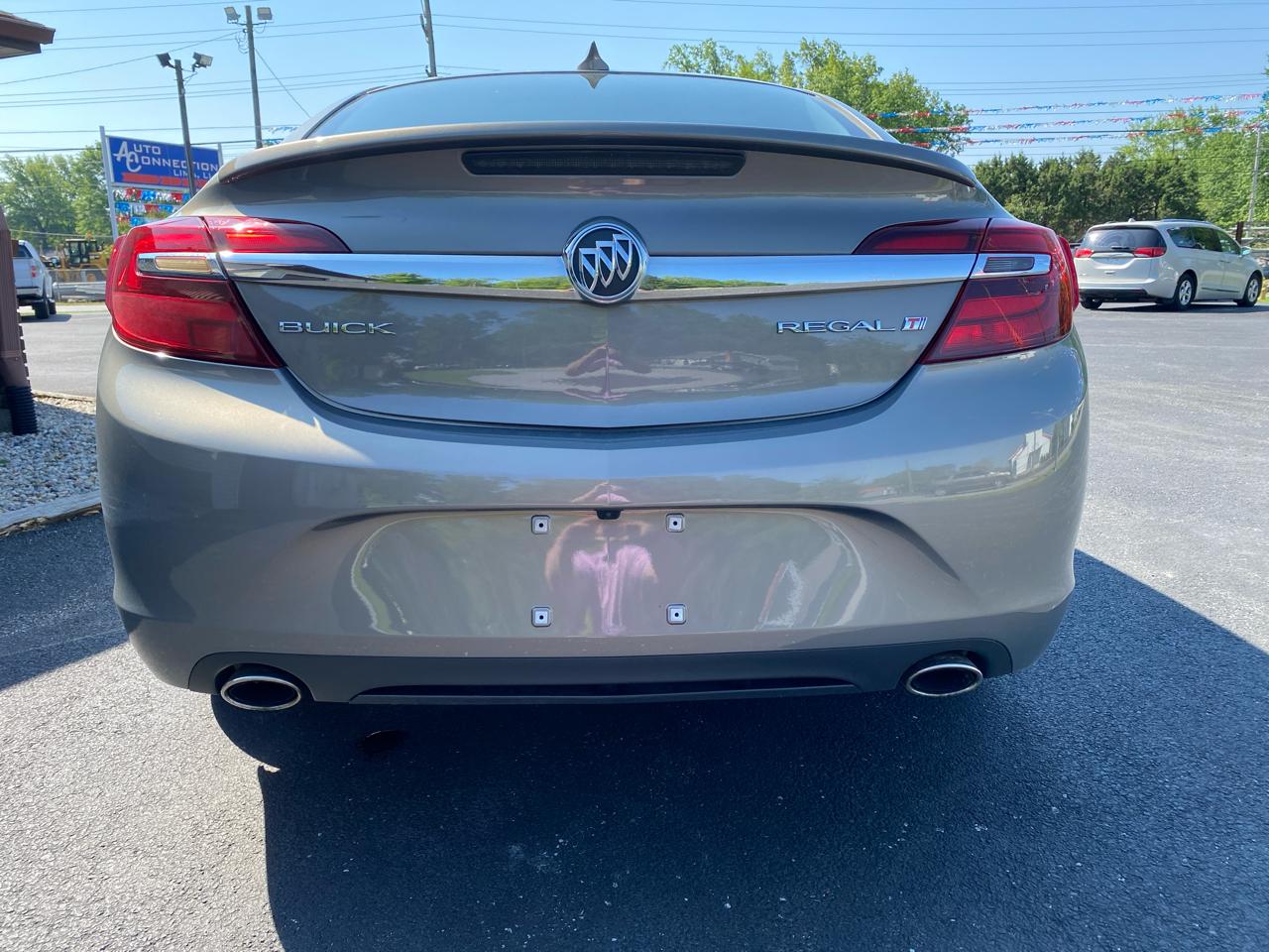 Buick Regal 4dr Sdn Sport Touring FWD 2017