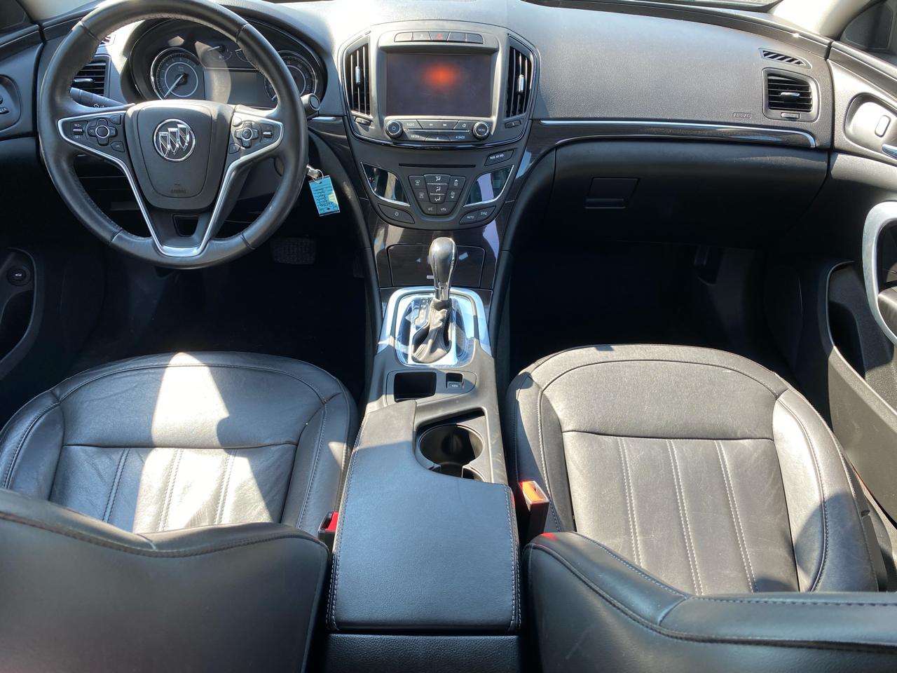 Buick Regal 4dr Sdn Sport Touring FWD 2017