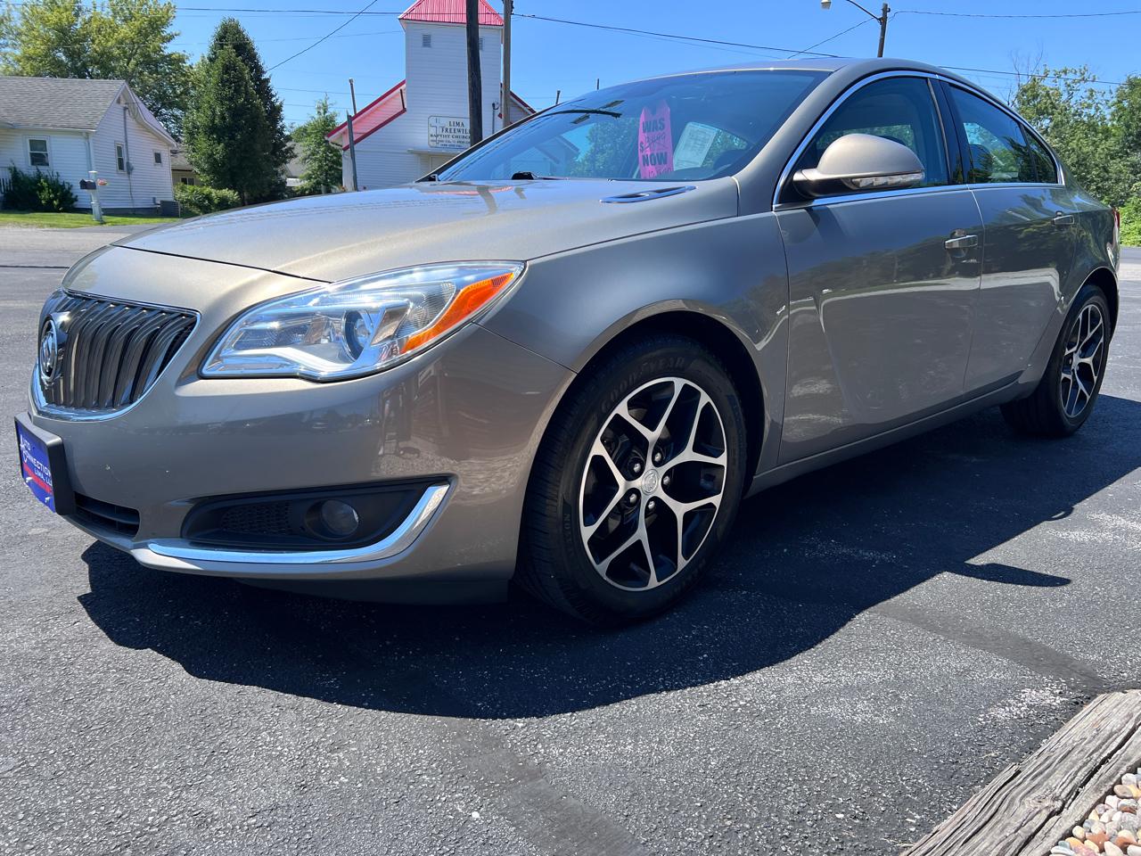 Buick Regal 4dr Sdn Sport Touring FWD 2017