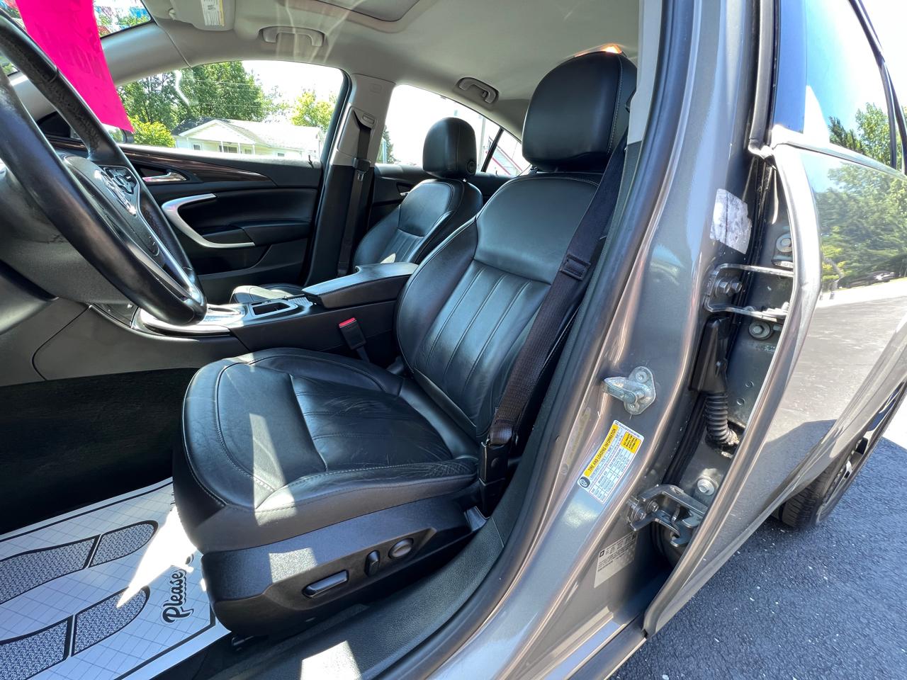Buick Regal 4dr Sdn Sport Touring FWD 2017