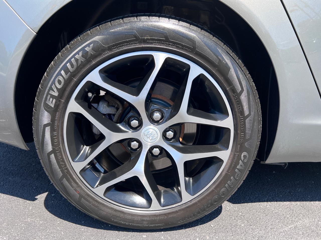 Buick Regal 4dr Sdn Sport Touring FWD 2017