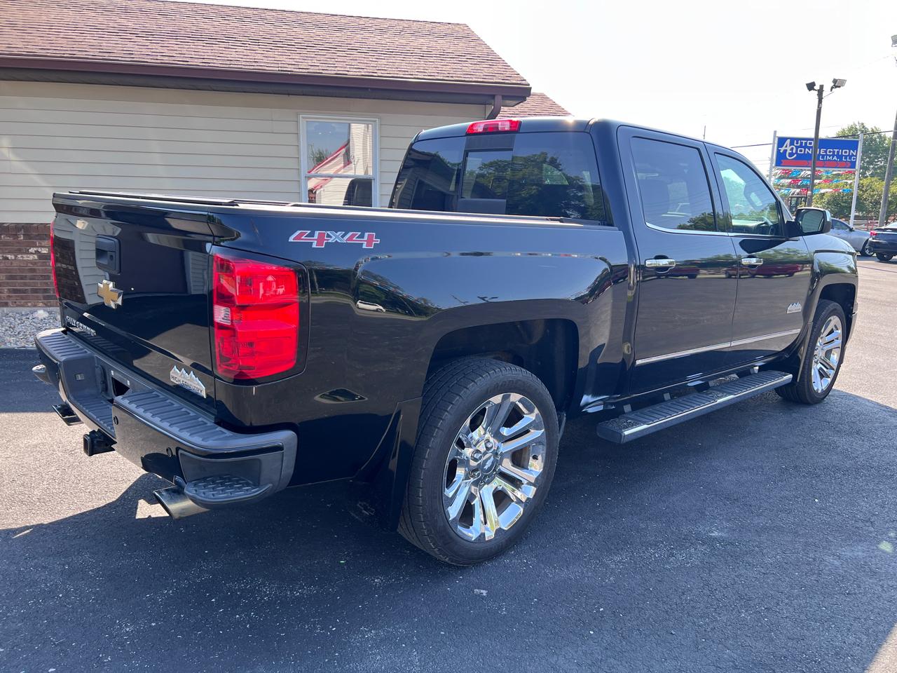 Chevrolet Silverado 1500 4WD Crew Cab 143.5" High Country 2015
