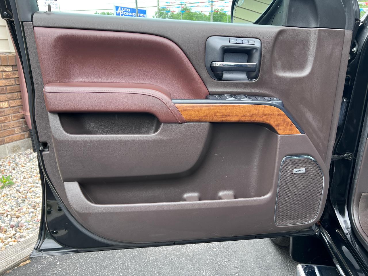 Chevrolet Silverado 1500 4WD Crew Cab 143.5" High Country 2015