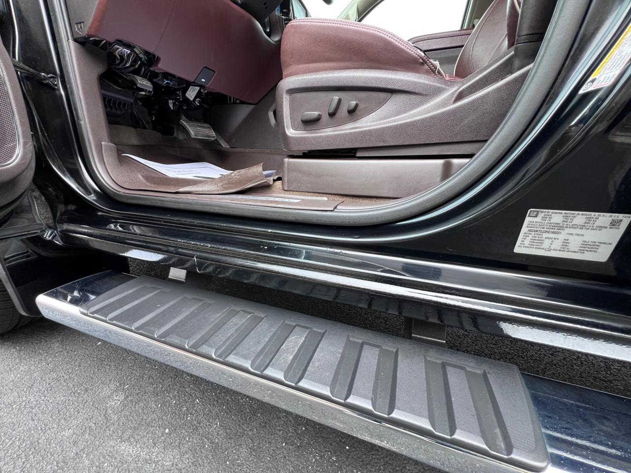 Chevrolet Silverado 1500 4WD Crew Cab 143.5" High Country 2015