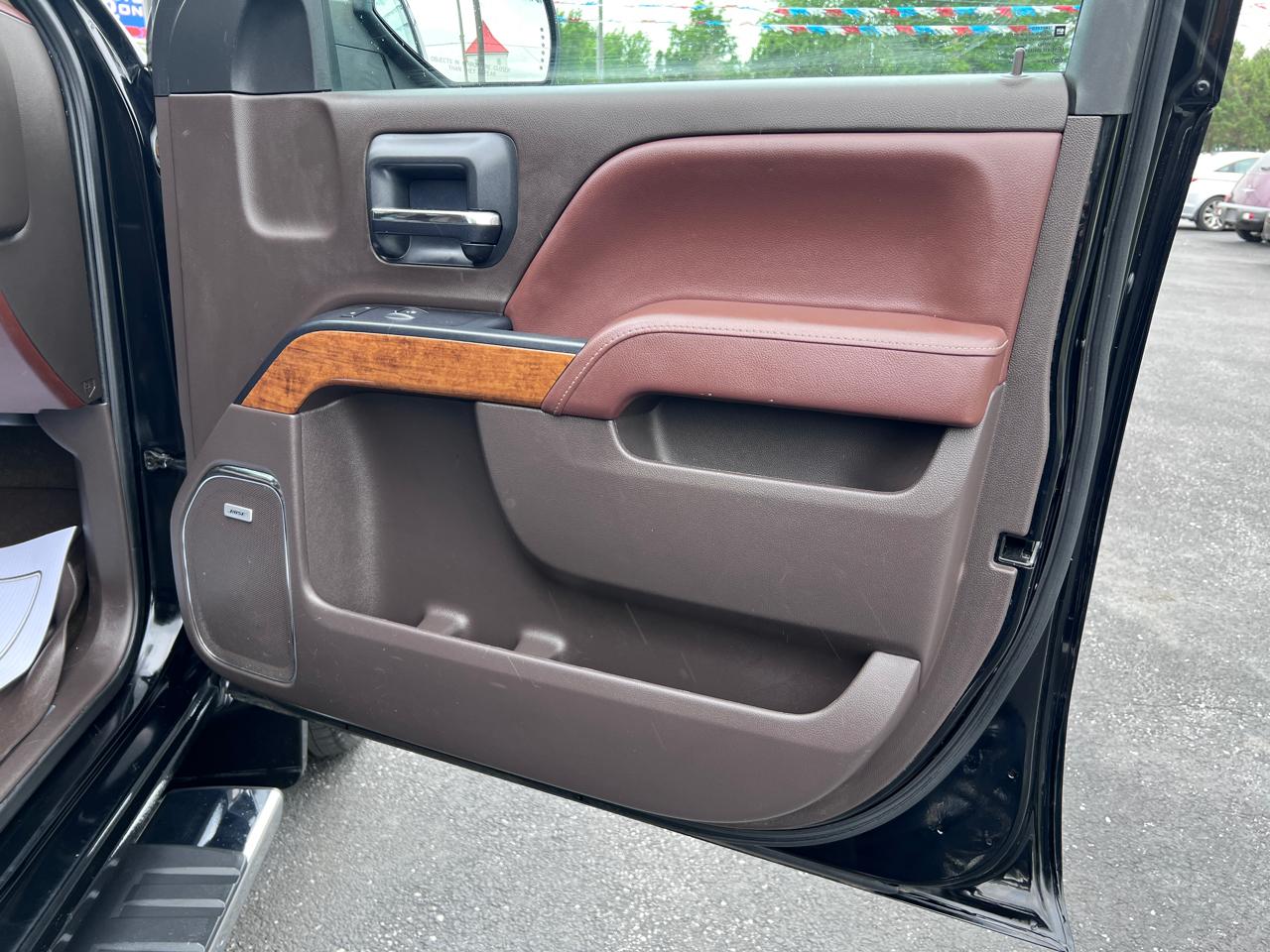 Chevrolet Silverado 1500 4WD Crew Cab 143.5" High Country 2015