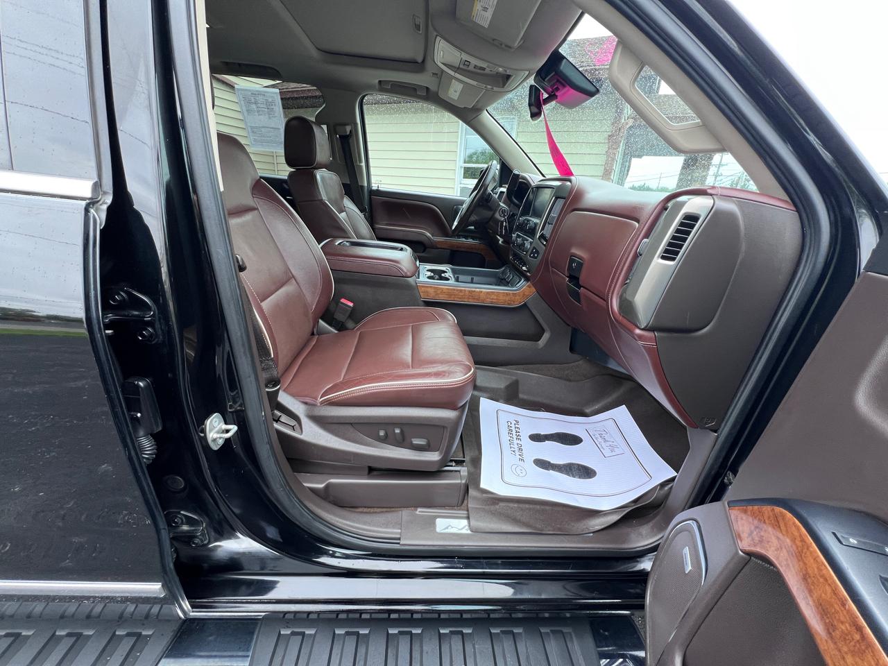 Chevrolet Silverado 1500 4WD Crew Cab 143.5" High Country 2015