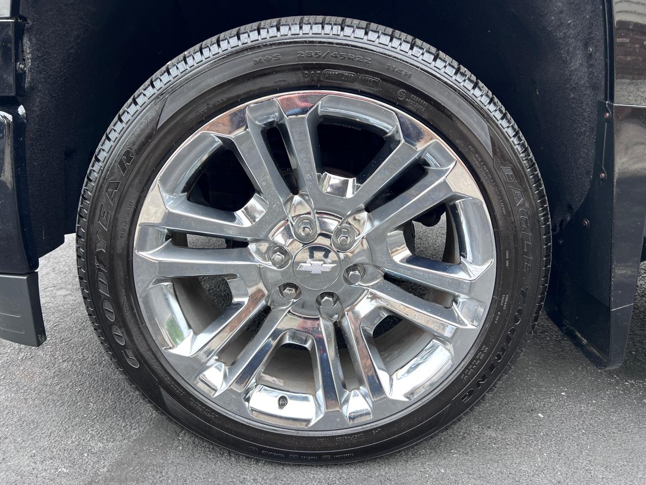 Chevrolet Silverado 1500 4WD Crew Cab 143.5" High Country 2015