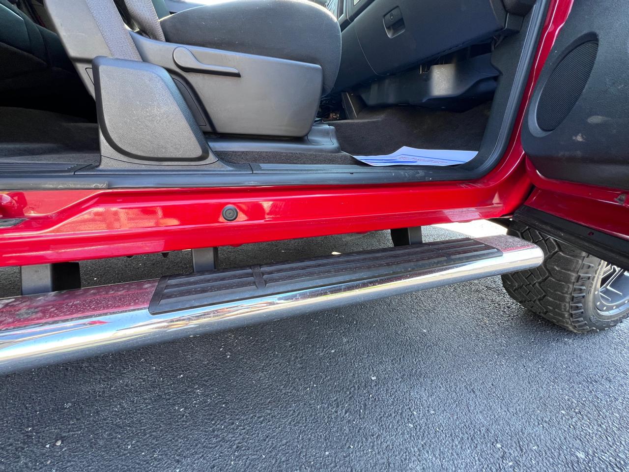Chevrolet Silverado 1500 4WD Ext Cab 143.5" LT 2012