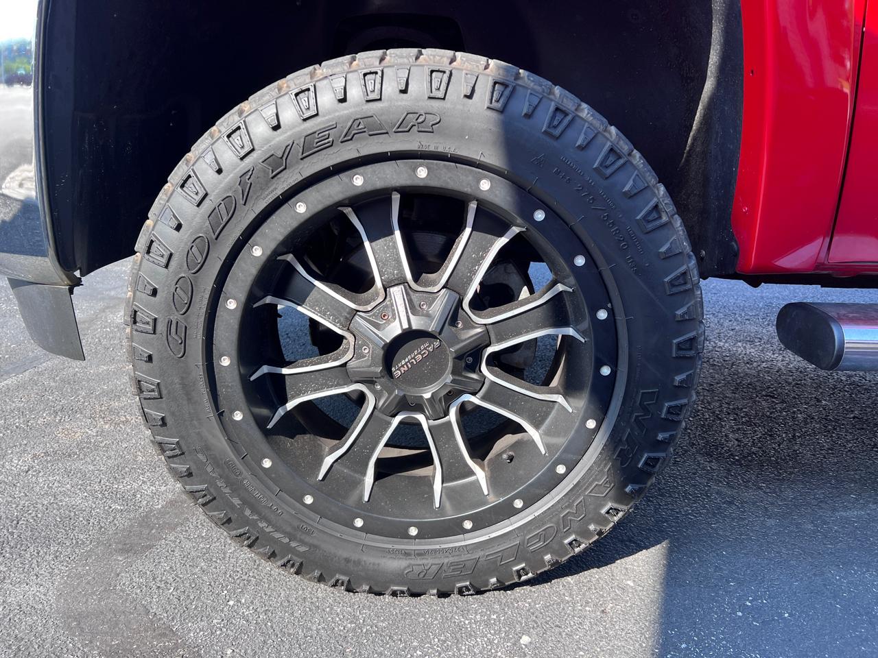 Chevrolet Silverado 1500 4WD Ext Cab 143.5" LT 2012