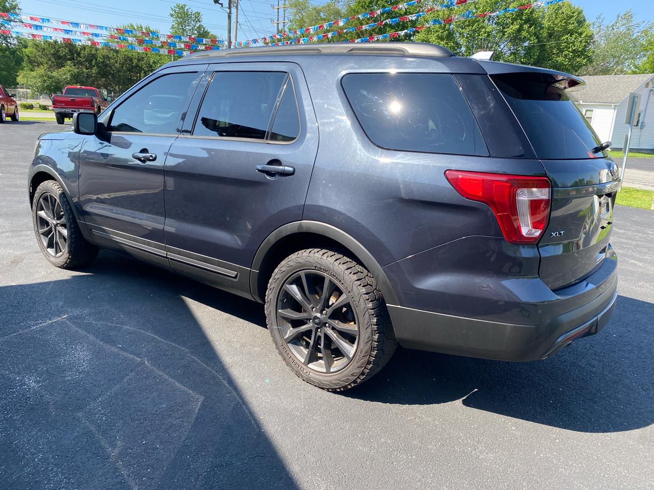 Ford Explorer XLT FWD 2017