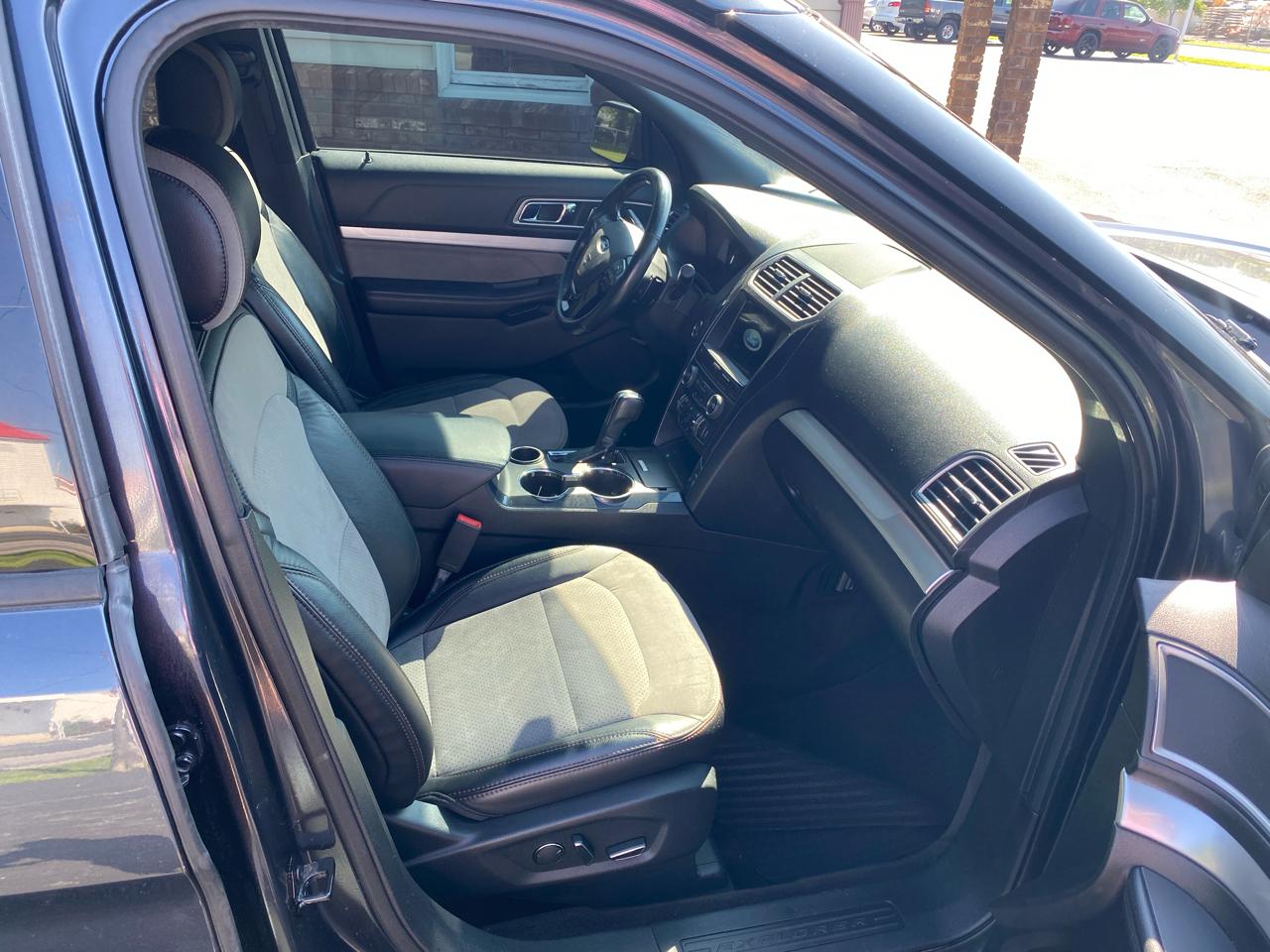Ford Explorer XLT FWD 2017