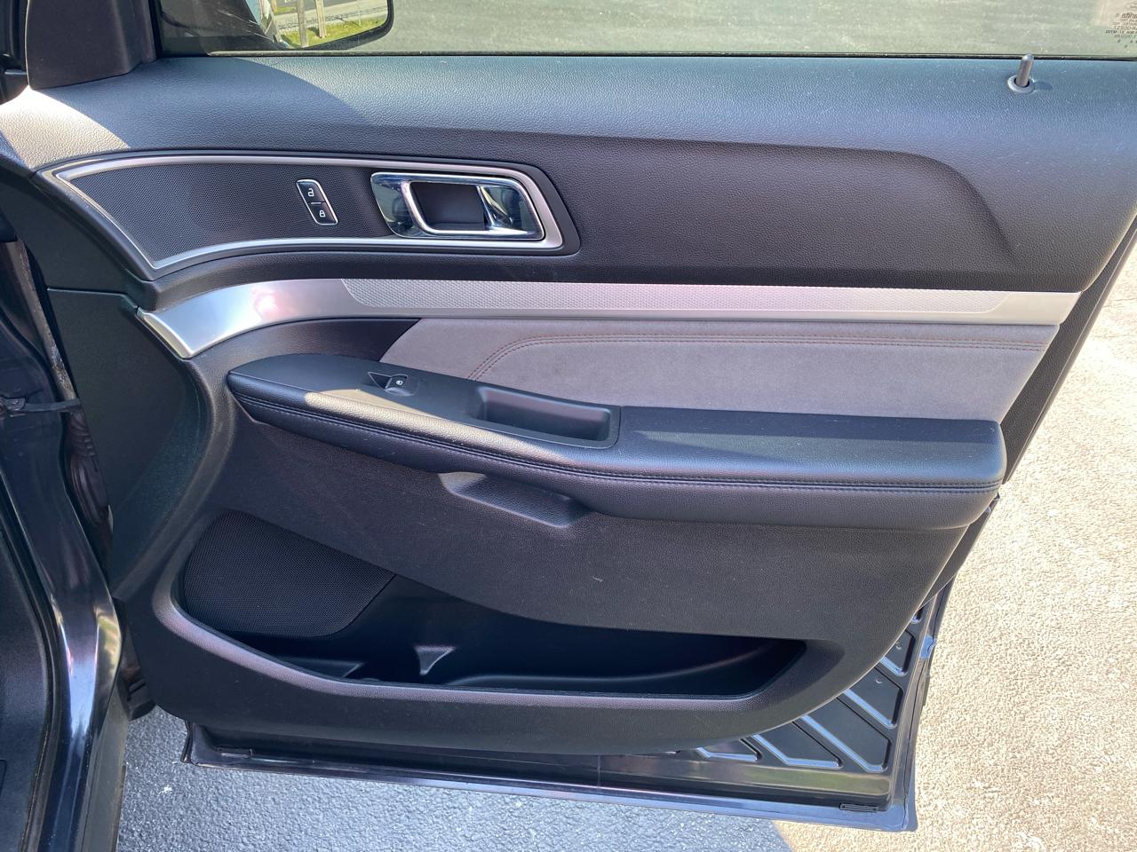 Ford Explorer XLT FWD 2017