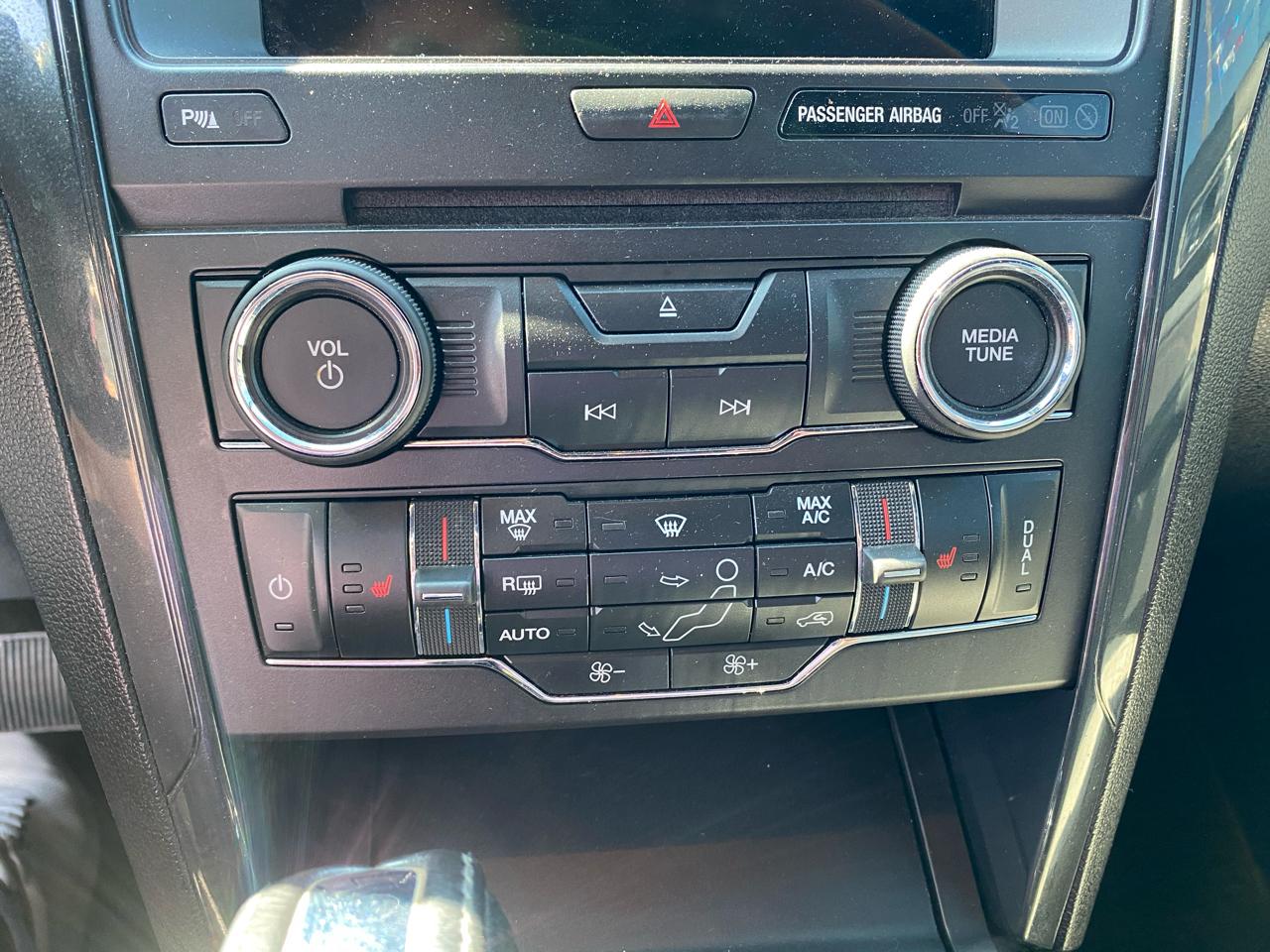 Ford Explorer XLT FWD 2017