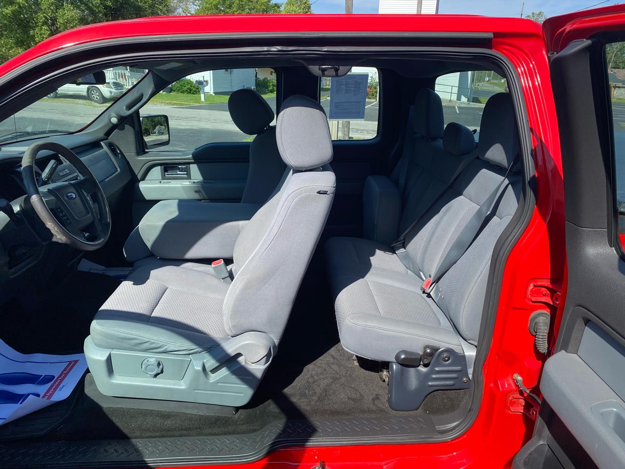 Ford F-150 4WD SuperCab 145" STX 2013