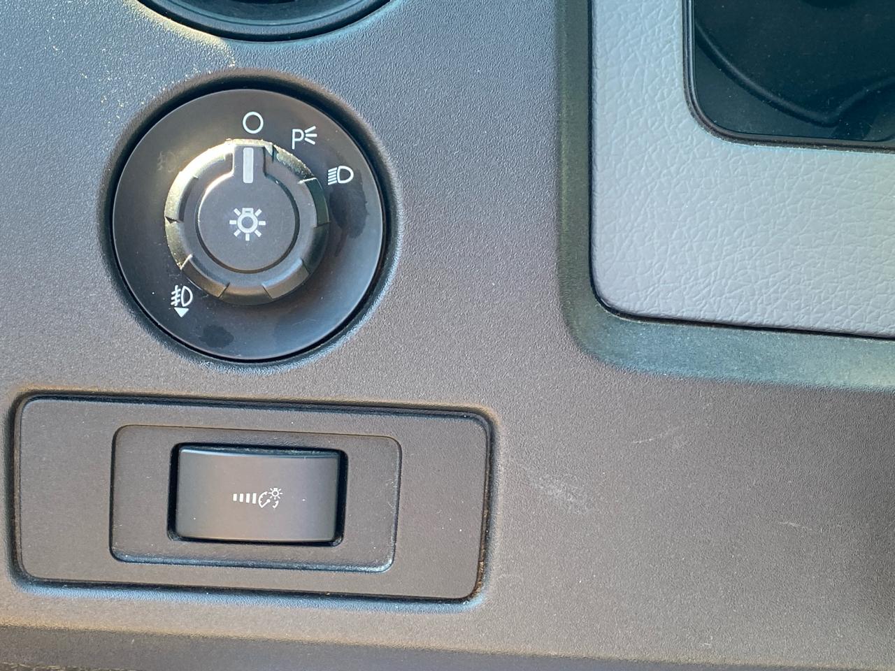 Ford F-150 4WD SuperCab 145" STX 2013