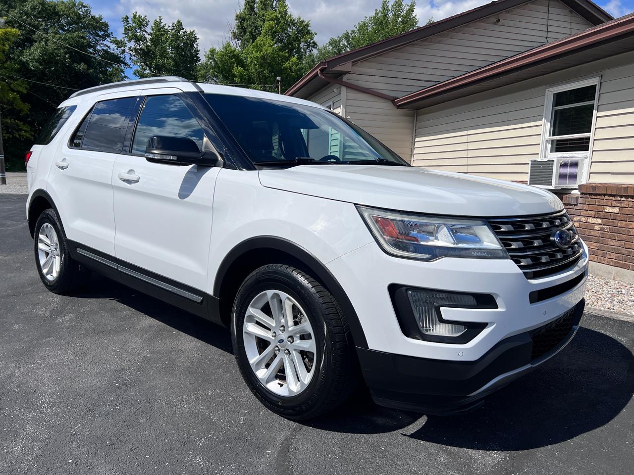 Ford Explorer FWD 4dr XLT 2016