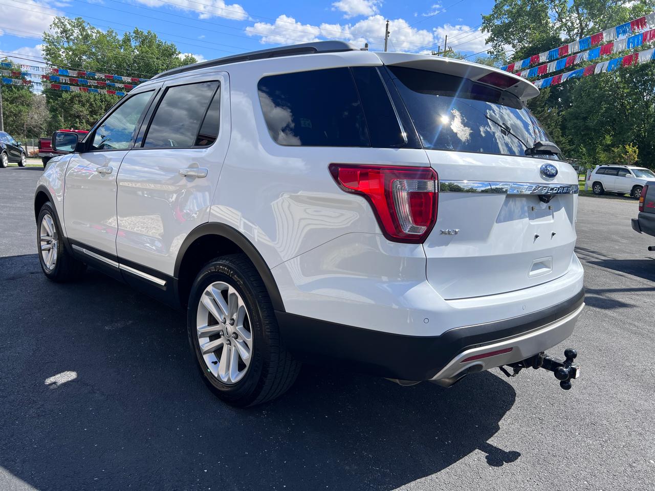Ford Explorer FWD 4dr XLT 2016