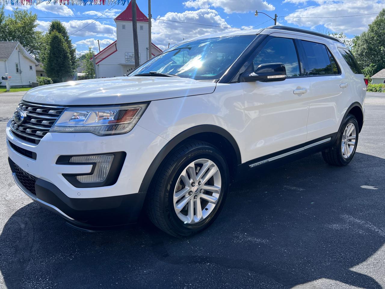 Ford Explorer FWD 4dr XLT 2016