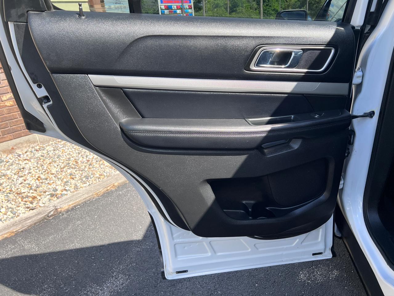 Ford Explorer FWD 4dr XLT 2016