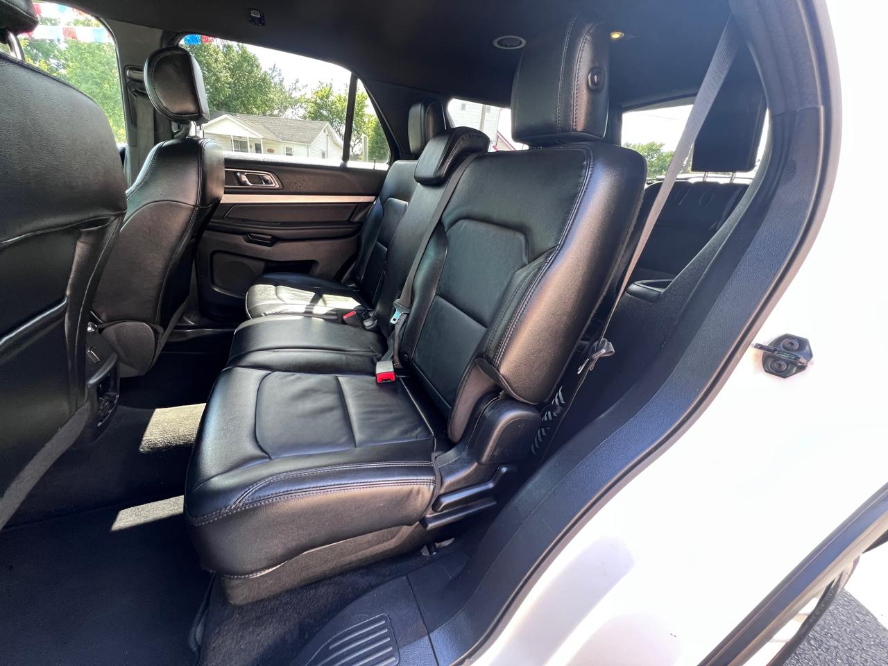 Ford Explorer FWD 4dr XLT 2016