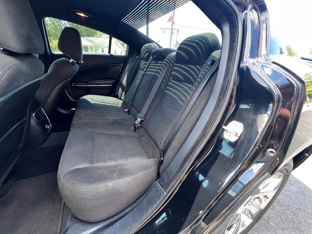 Dodge Charger 4dr Sdn SE RWD 2012