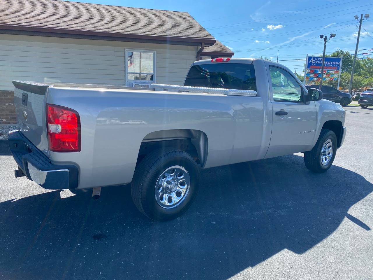 Chevrolet Silverado 1500 2WD Reg Cab 133.0" Work Truck 2007