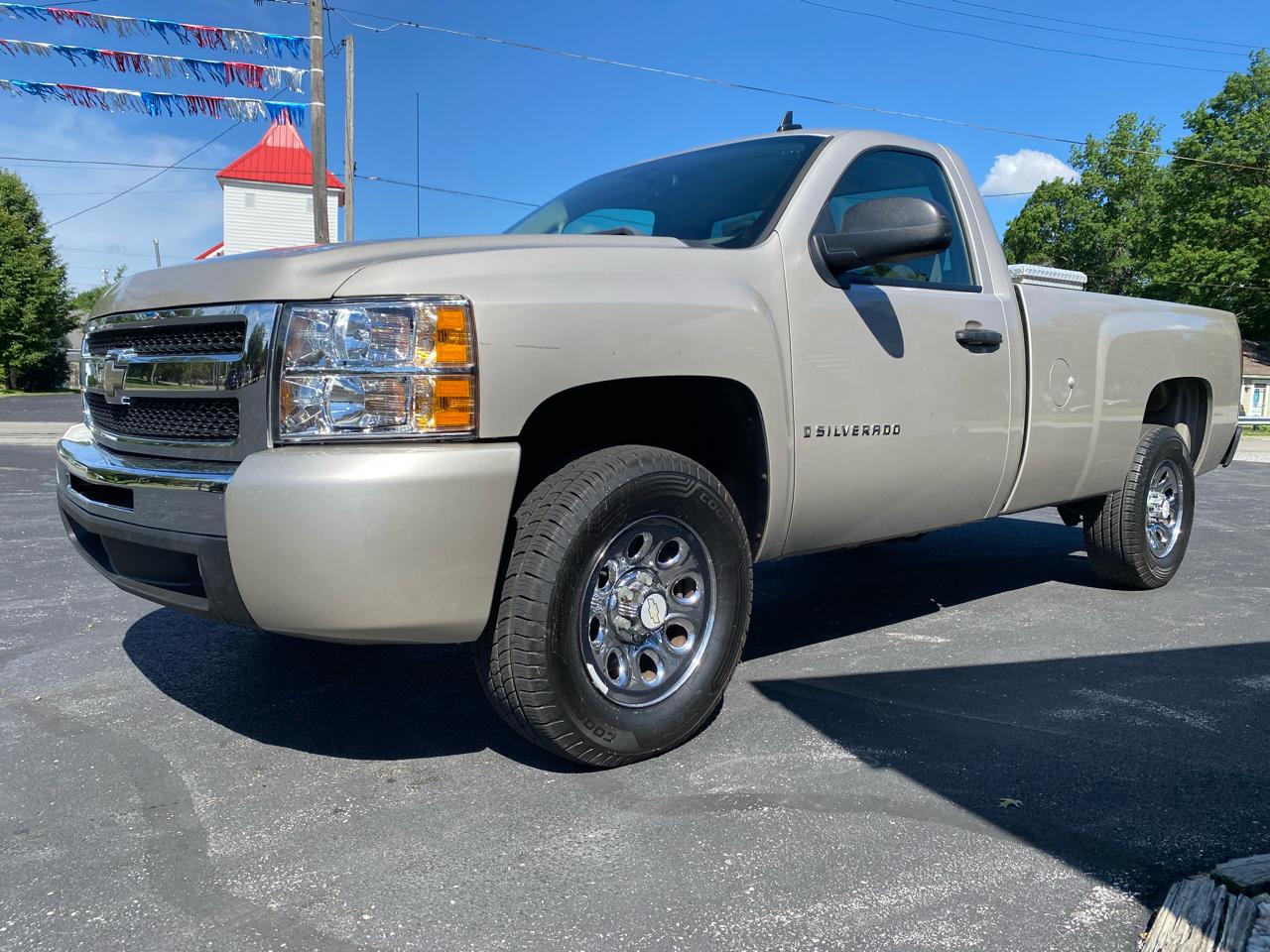 Chevrolet Silverado 1500 2WD Reg Cab 133.0" Work Truck 2007