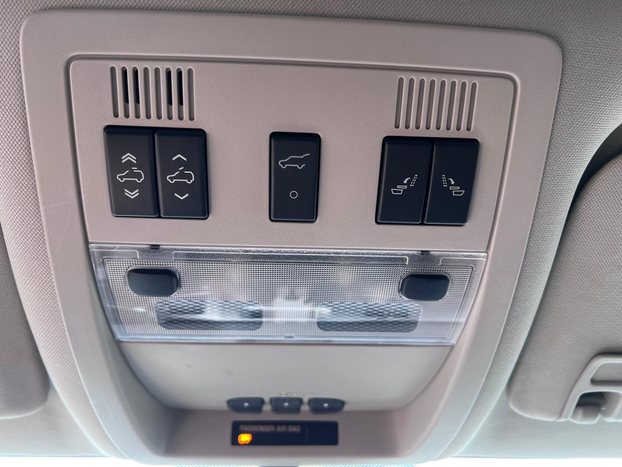 Cadillac Escalade AWD 4dr 2007