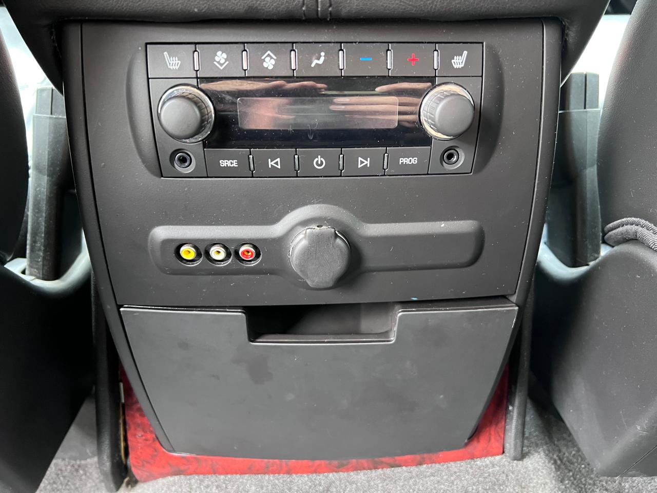 Cadillac Escalade AWD 4dr 2007