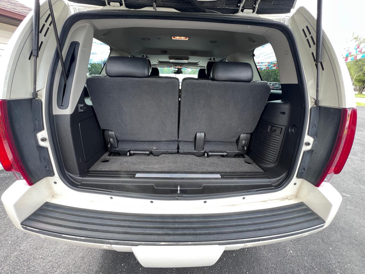 Cadillac Escalade AWD 4dr 2007