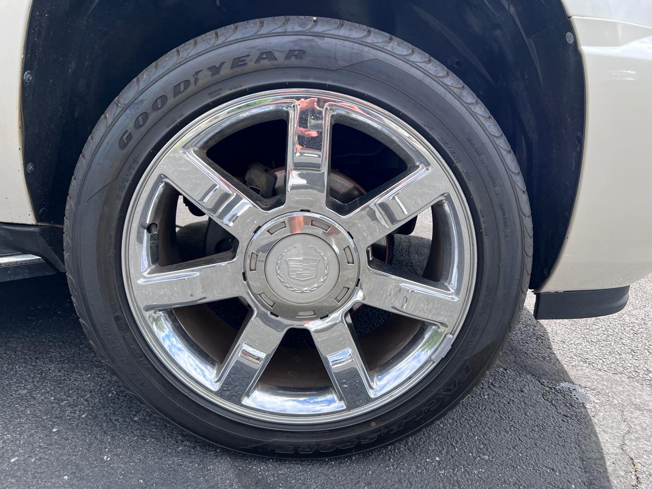 Cadillac Escalade AWD 4dr 2007