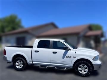 2016 RAM 1500 4WD Crew Cab 140.5" Outdoorsman