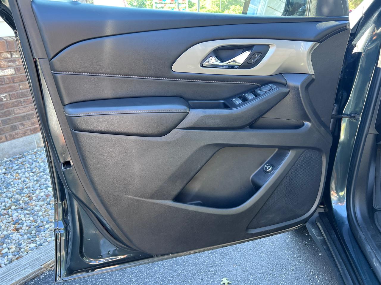 Chevrolet Traverse FWD 4dr LT Cloth w/1LT 2018