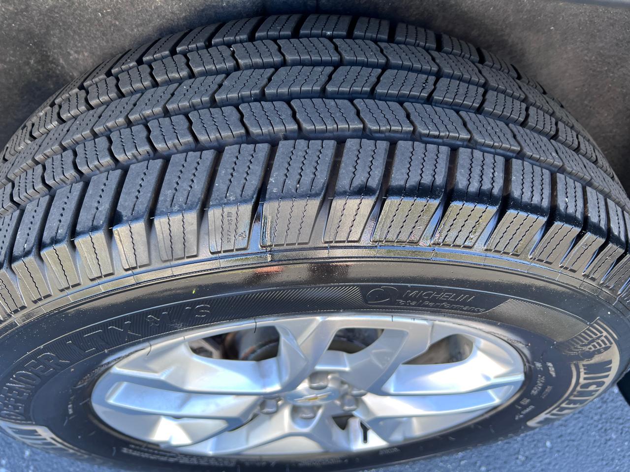 Chevrolet Traverse FWD 4dr LT Cloth w/1LT 2018