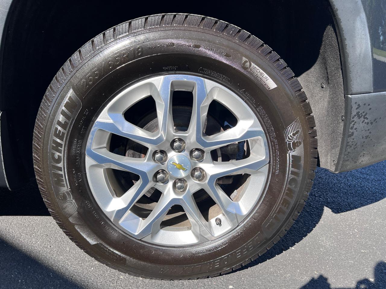 Chevrolet Traverse FWD 4dr LT Cloth w/1LT 2018