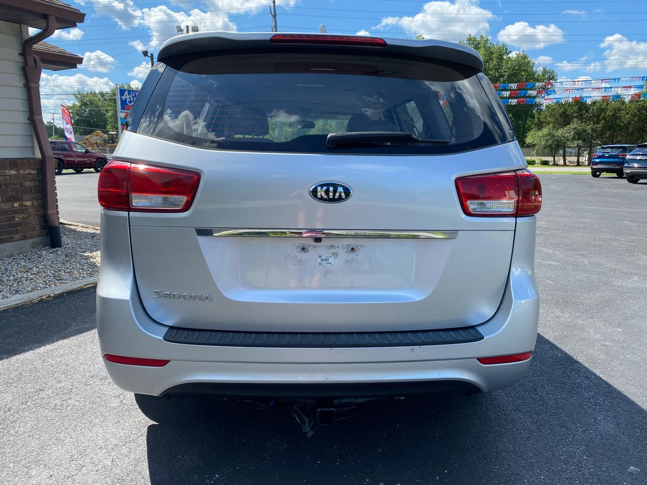 Kia Sedona L FWD 2017