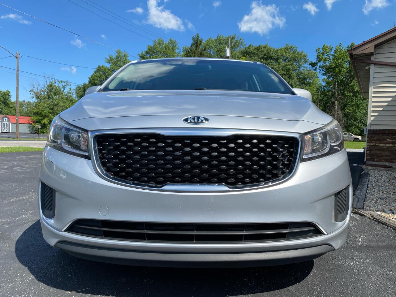 Kia Sedona L FWD 2017