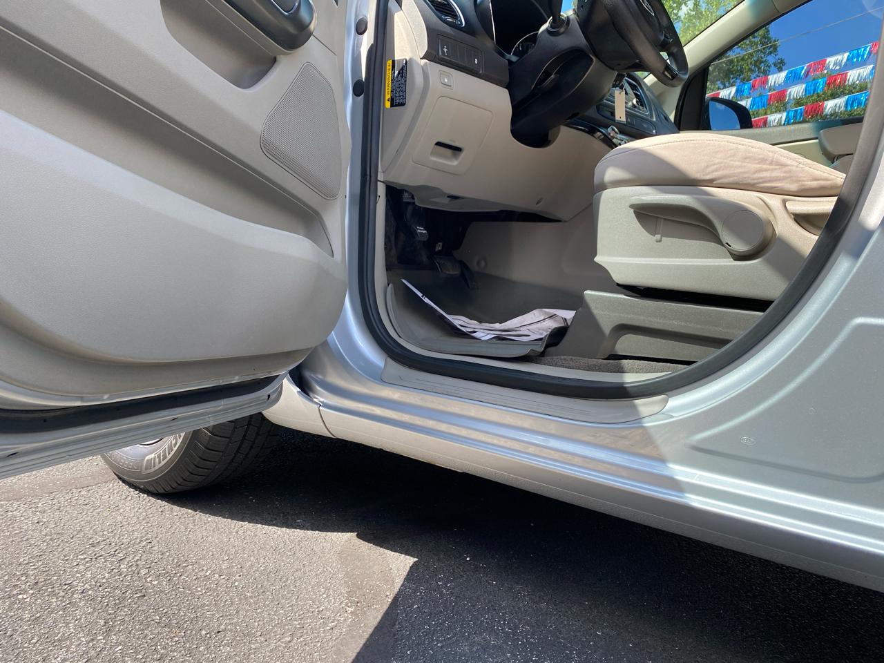 Kia Sedona L FWD 2017