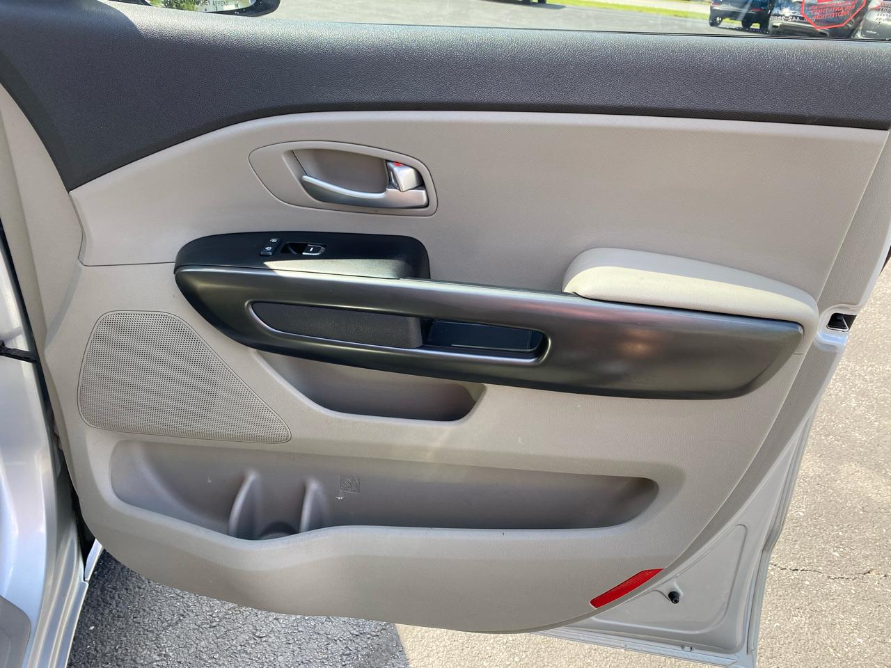 Kia Sedona L FWD 2017
