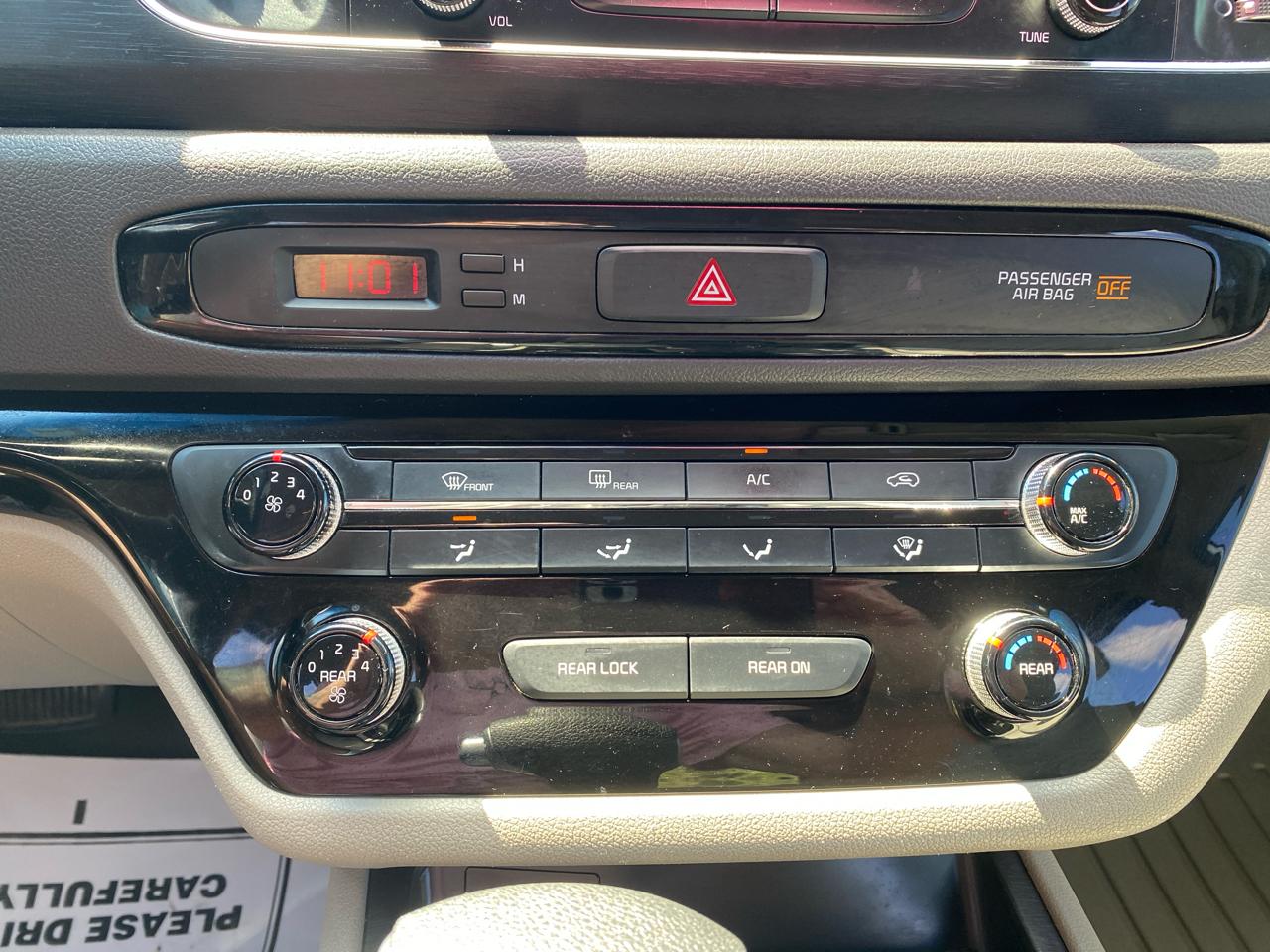 Kia Sedona L FWD 2017