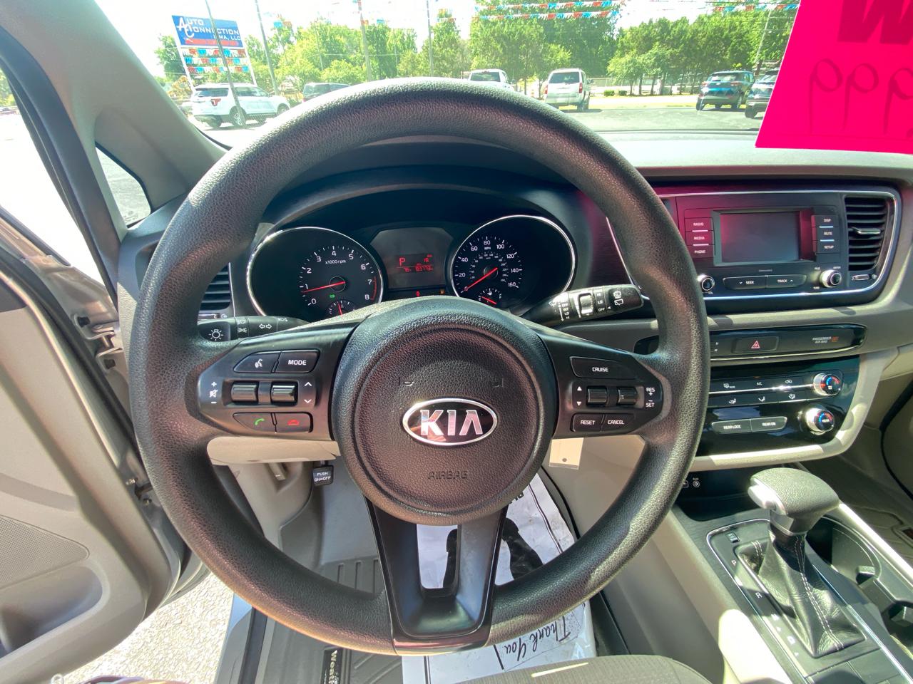 Kia Sedona L FWD 2017