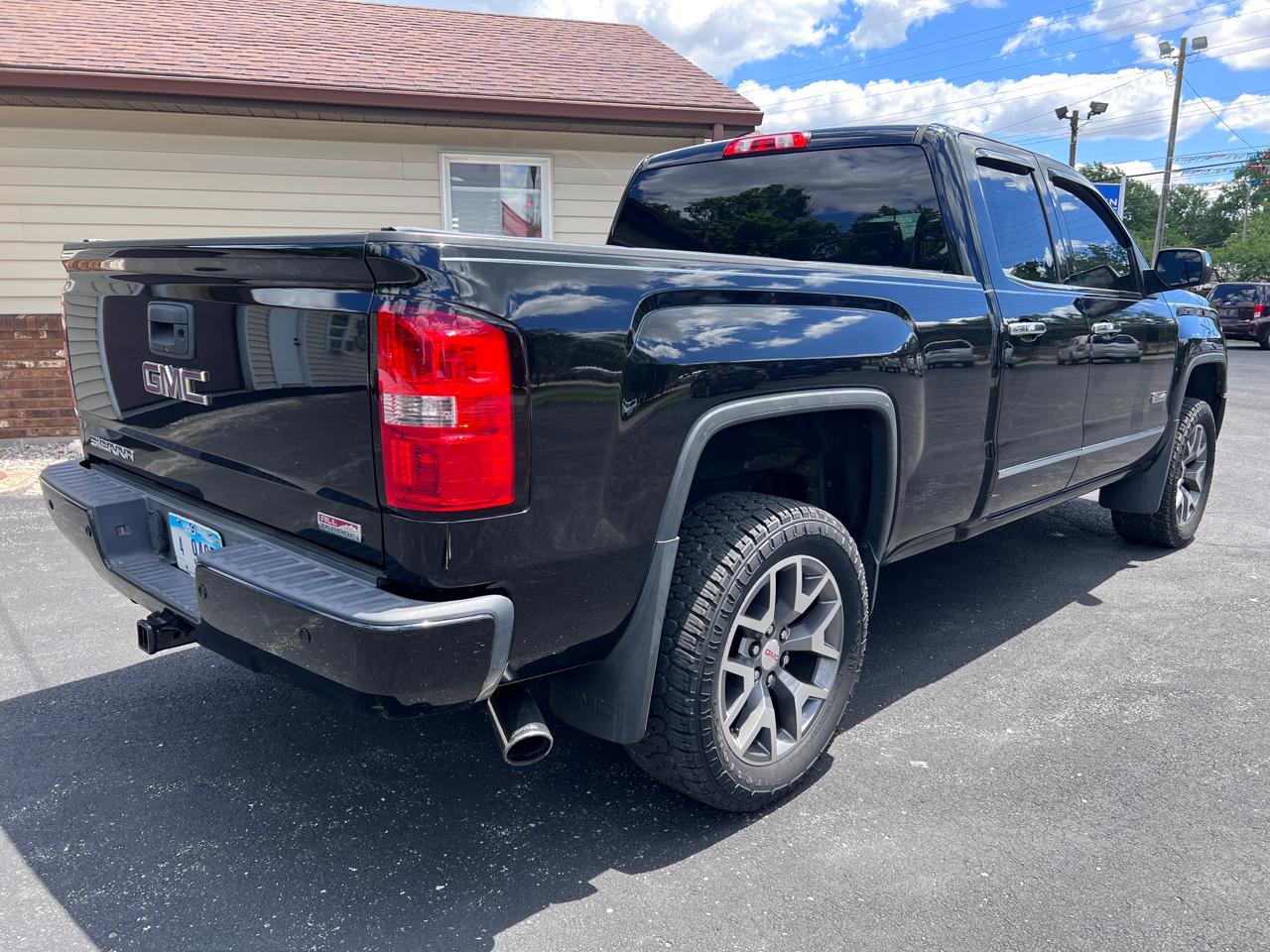 GMC Sierra 1500 4WD Double Cab 143.5" SLT 2014