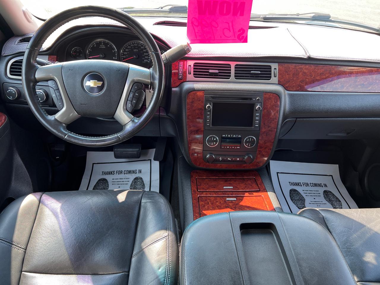 Chevrolet Avalanche 4WD Crew Cab LTZ 2011