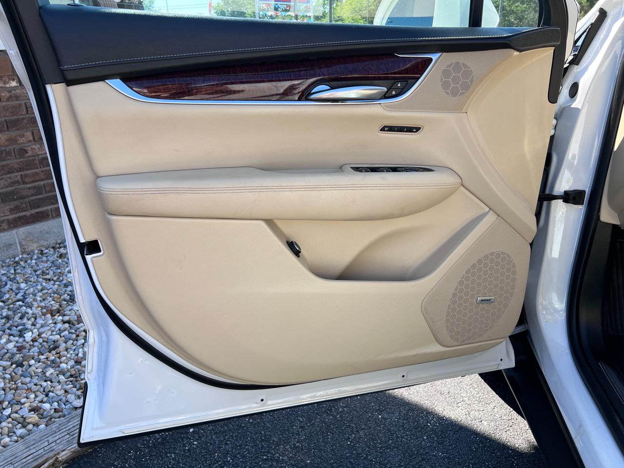 Cadillac XT5 AWD 4dr Luxury 2017