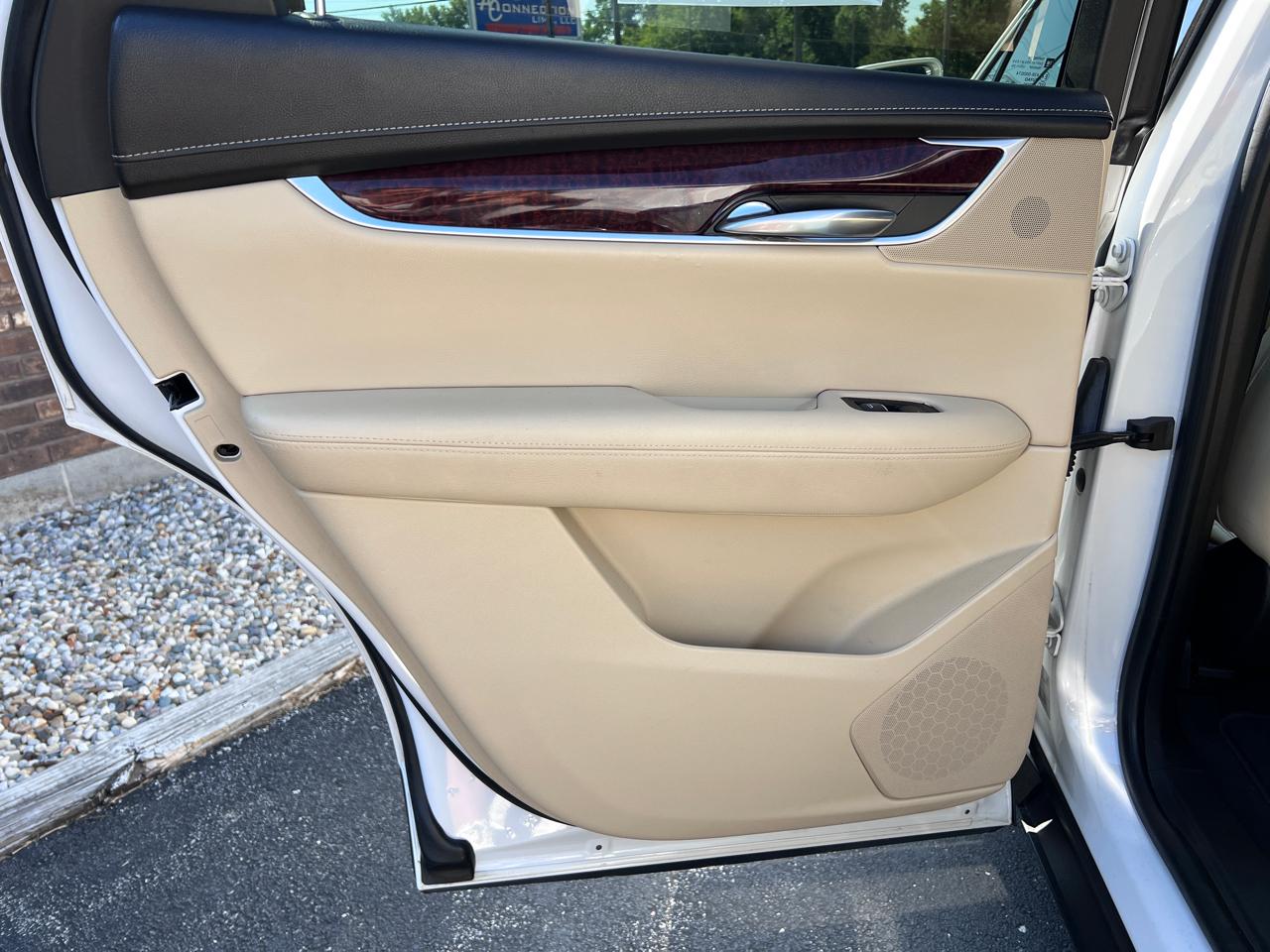 Cadillac XT5 AWD 4dr Luxury 2017