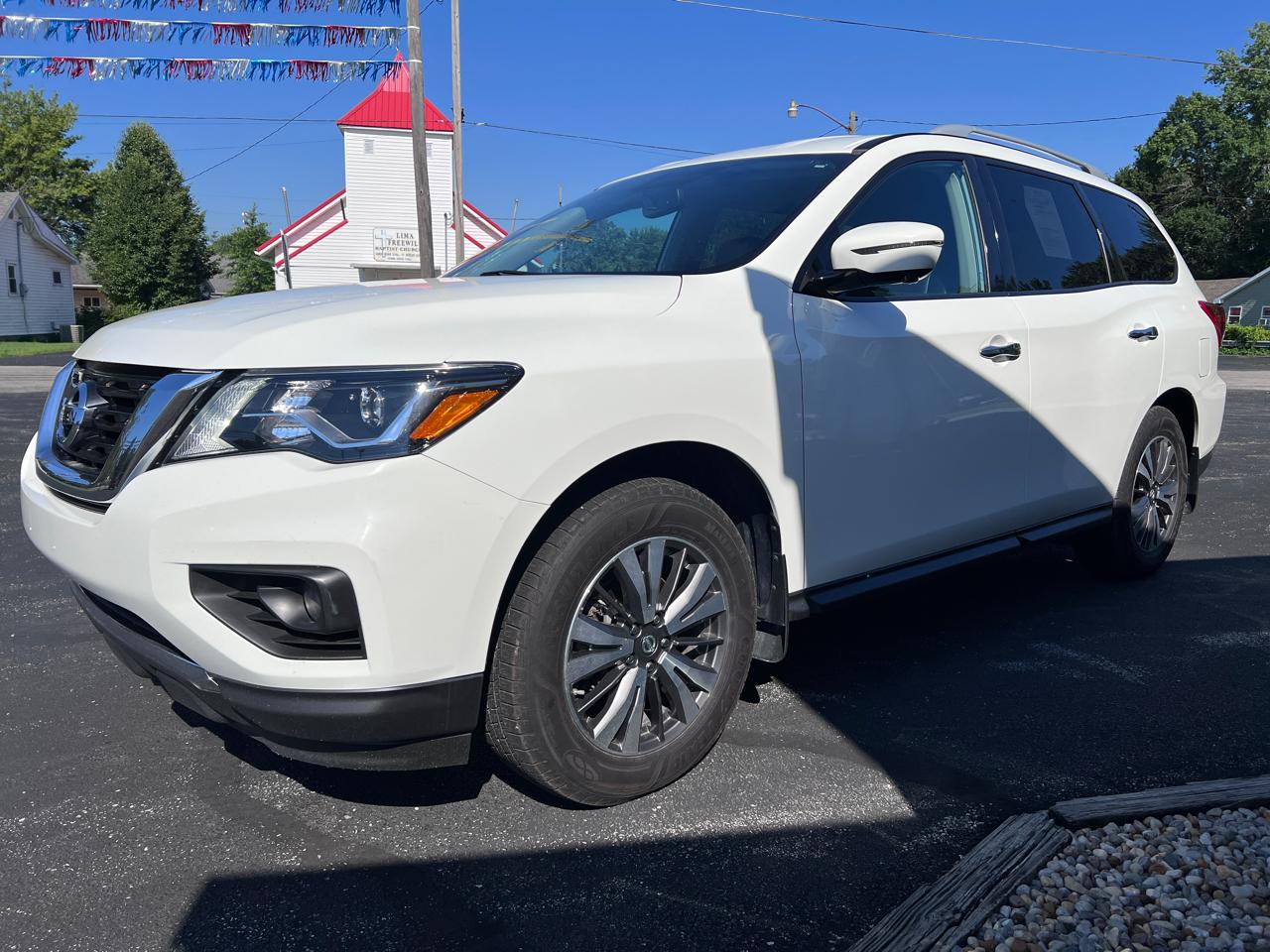 Nissan Pathfinder 4x4 SL 2017
