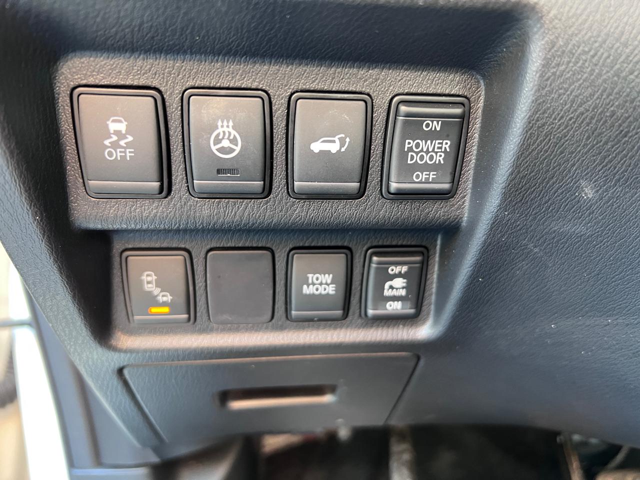 Nissan Pathfinder 4x4 SL 2017