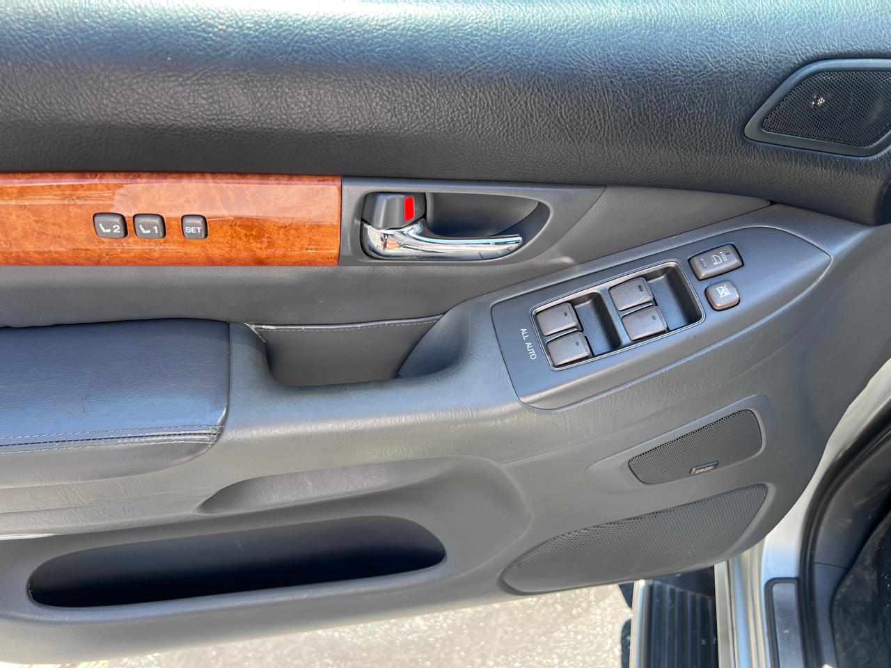 Lexus GX 470 4dr SUV 4WD 2005