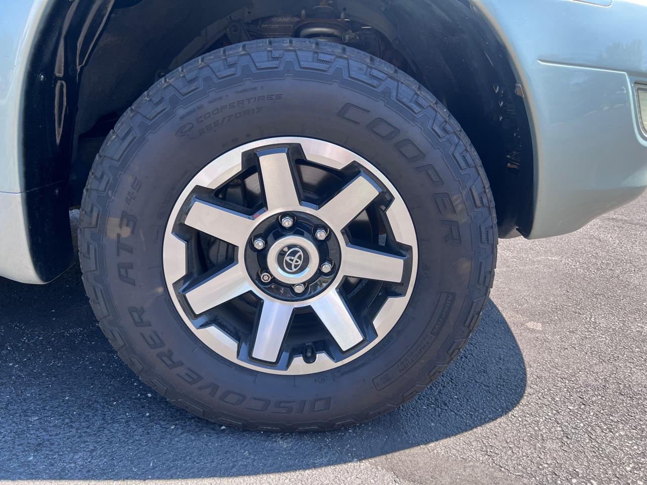 Lexus GX 470 4dr SUV 4WD 2005